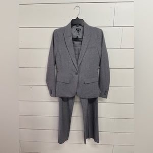 Kohl's Apt. 9 women's pant suit heather gray - size 6